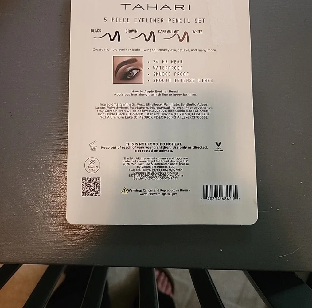 Tahari Five-Shade Eyeliner Pen Set — Black, Brown, Cafe Au Lait, White